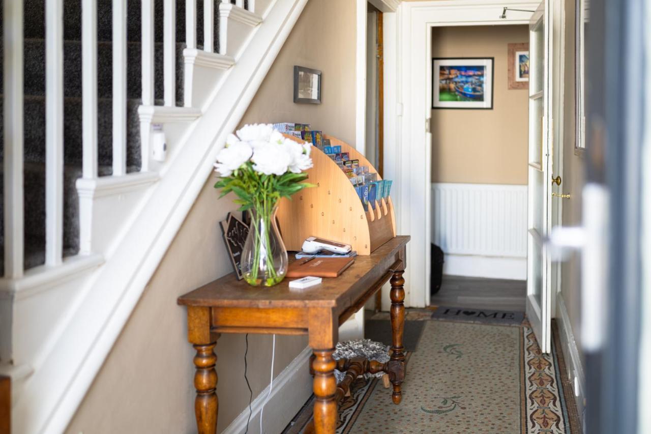 Sleepy Puffin Guest House Tenby Luaran gambar