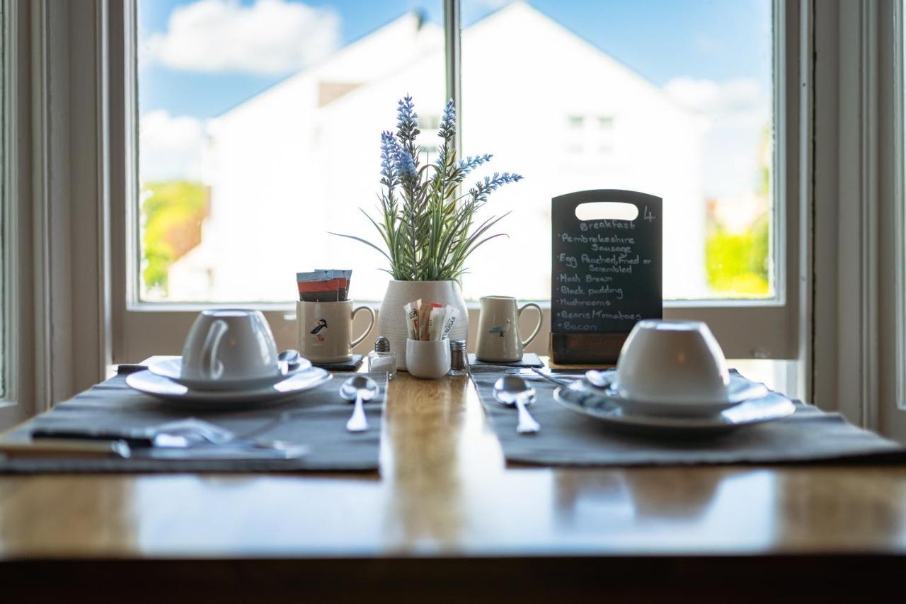 Sleepy Puffin Guest House Tenby Luaran gambar